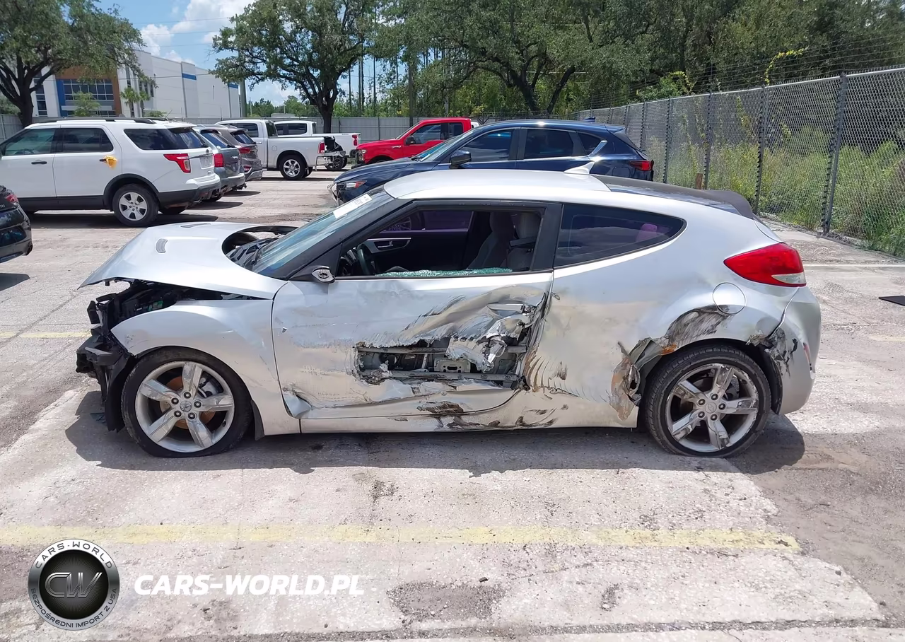 2012 Hyundai Veloster Base W-Gray VIN:KMHTC6AD0CU044114 - 15