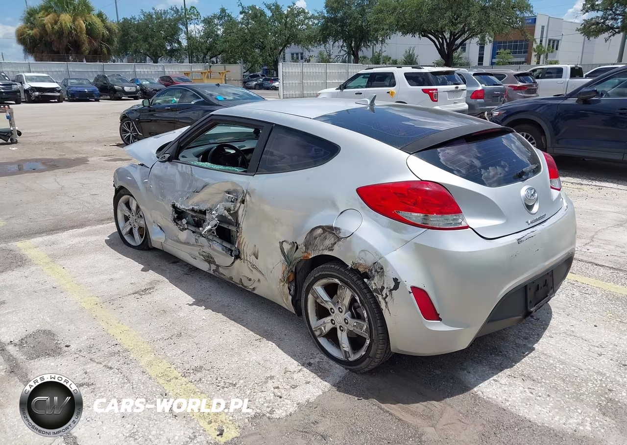 2012 Hyundai Veloster Base W-Gray VIN:KMHTC6AD0CU044114 - 3