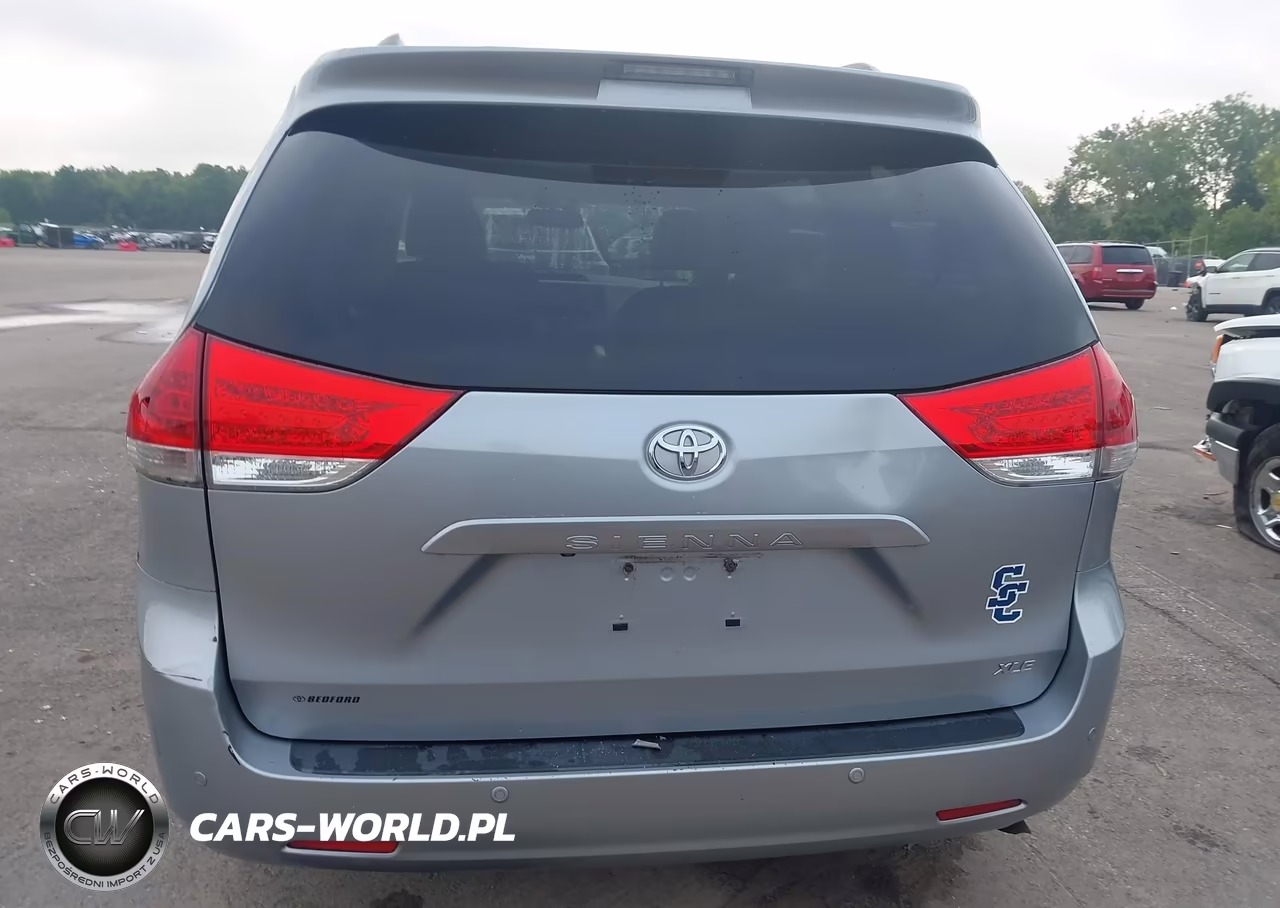 2013 Toyota Sienna Xle V6 8 Passenger VIN:5TDYK3DC2DS371411 - 16