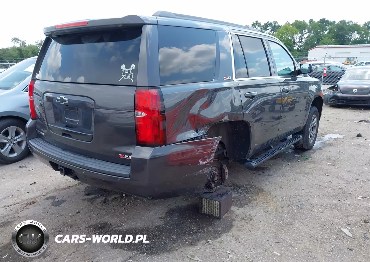 2018 Chevrolet Tahoe Lt VIN:1GNSKBKC7JR277559 - 4