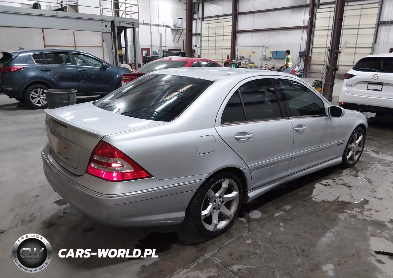 2007 Mercedes-Benz C 230 Sport VIN:WDBRF52H97F934959 - 4