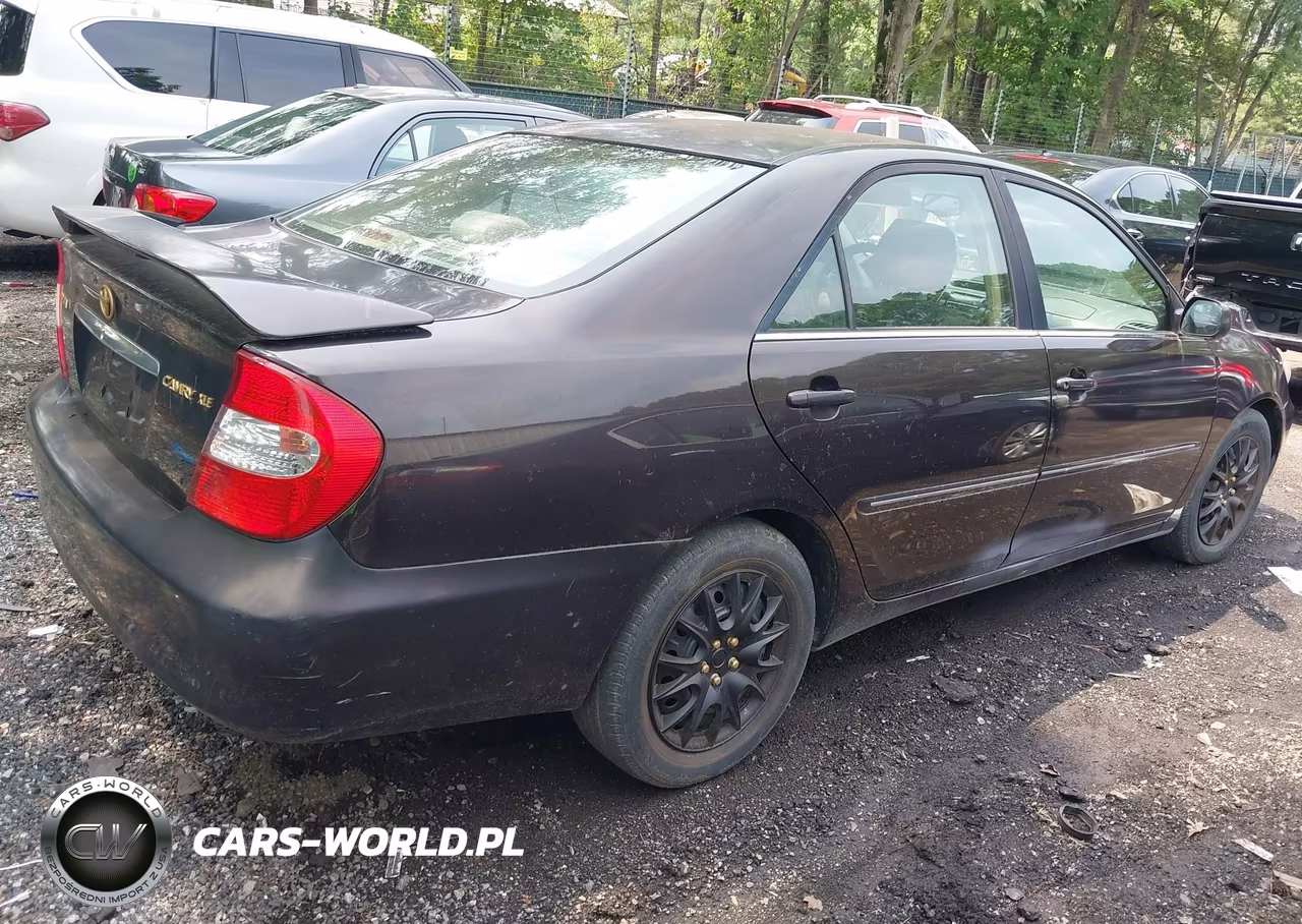2003 Toyota Camry Xle VIN:4T1BE32K83U652626 - 4