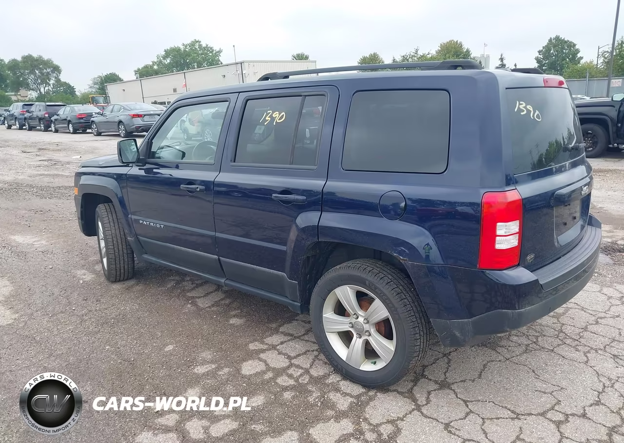 2013 Jeep Patriot Latitude VIN:1C4NJPFB1DD191334 - 3