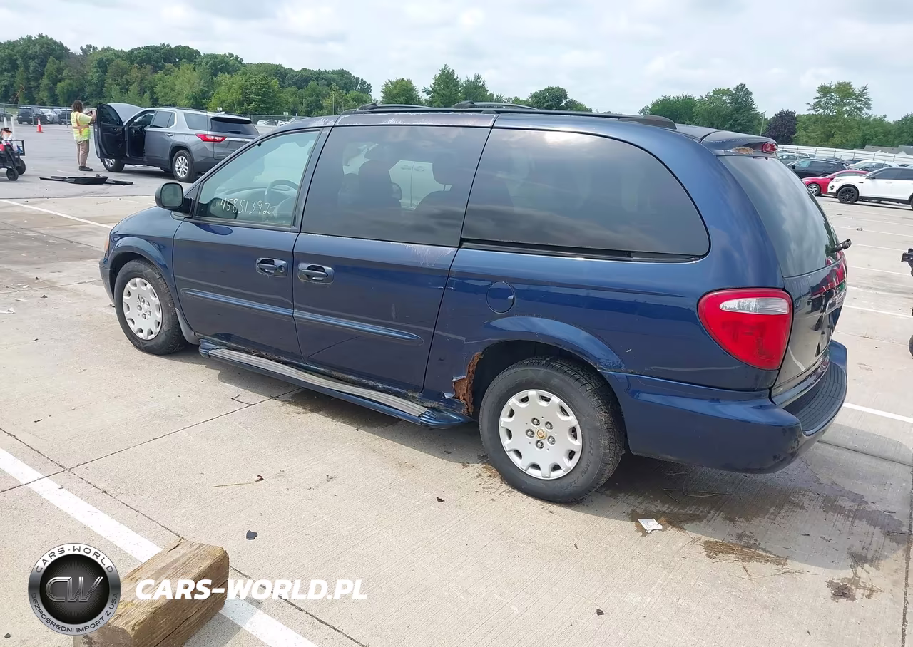 2003 Chrysler Town & Country VIN:2C8GP24R63R338865 - 3