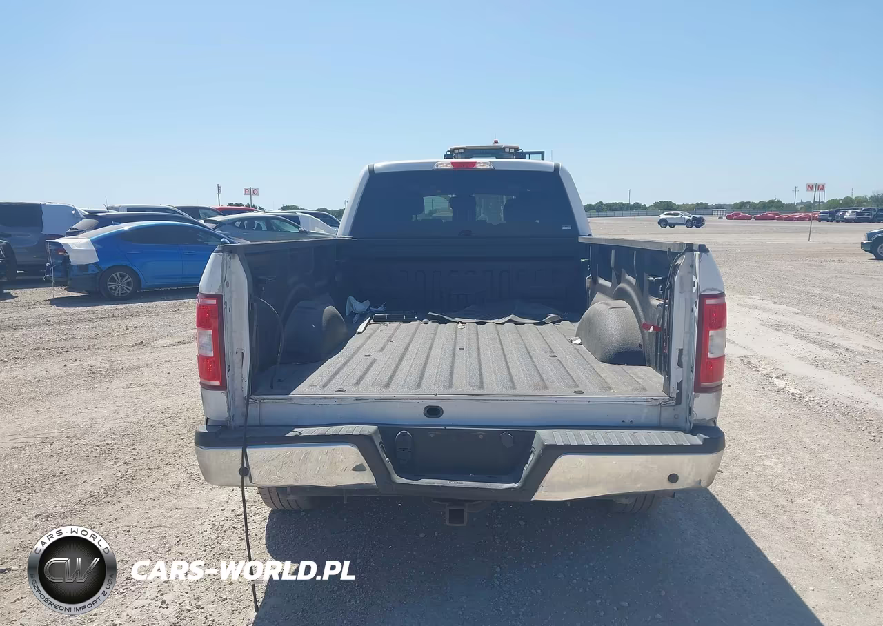 2018 Ford F-150 Xlt VIN:1FTFX1C55JKE97376 - 16