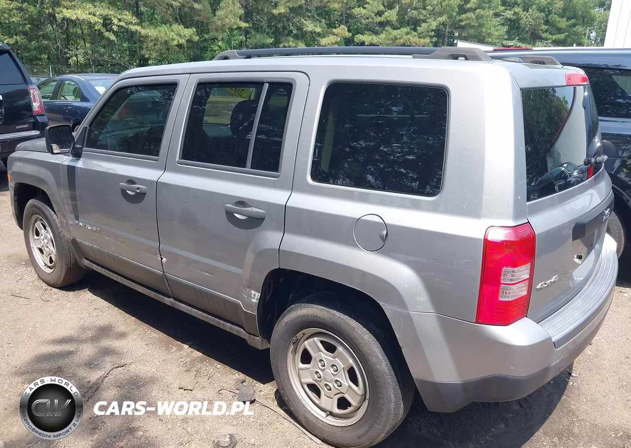 2016 Jeep Patriot Sport VIN:1C4NJRBB6GD500947 - 3