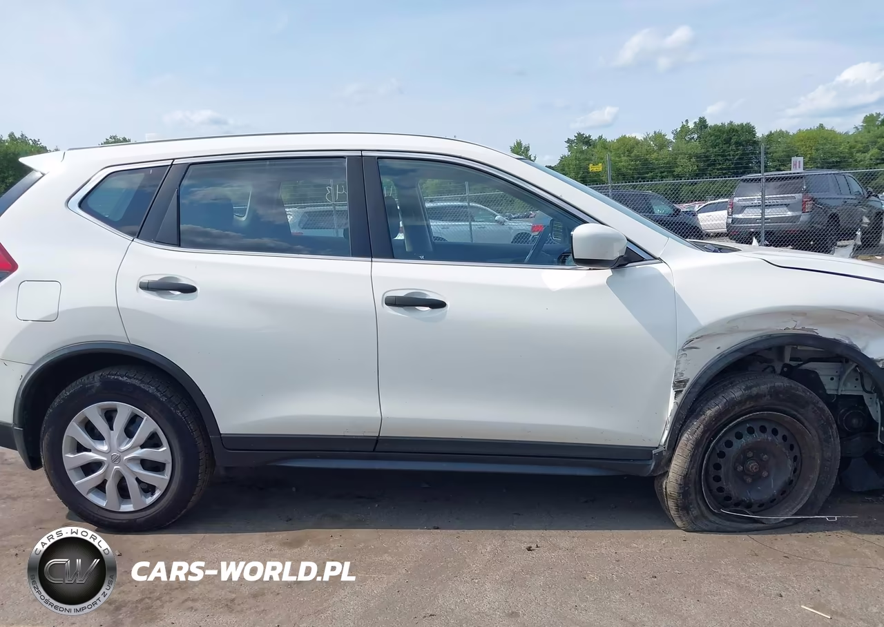 2017 Nissan Rogue S VIN:JN8AT2MV4HW000559 - 13