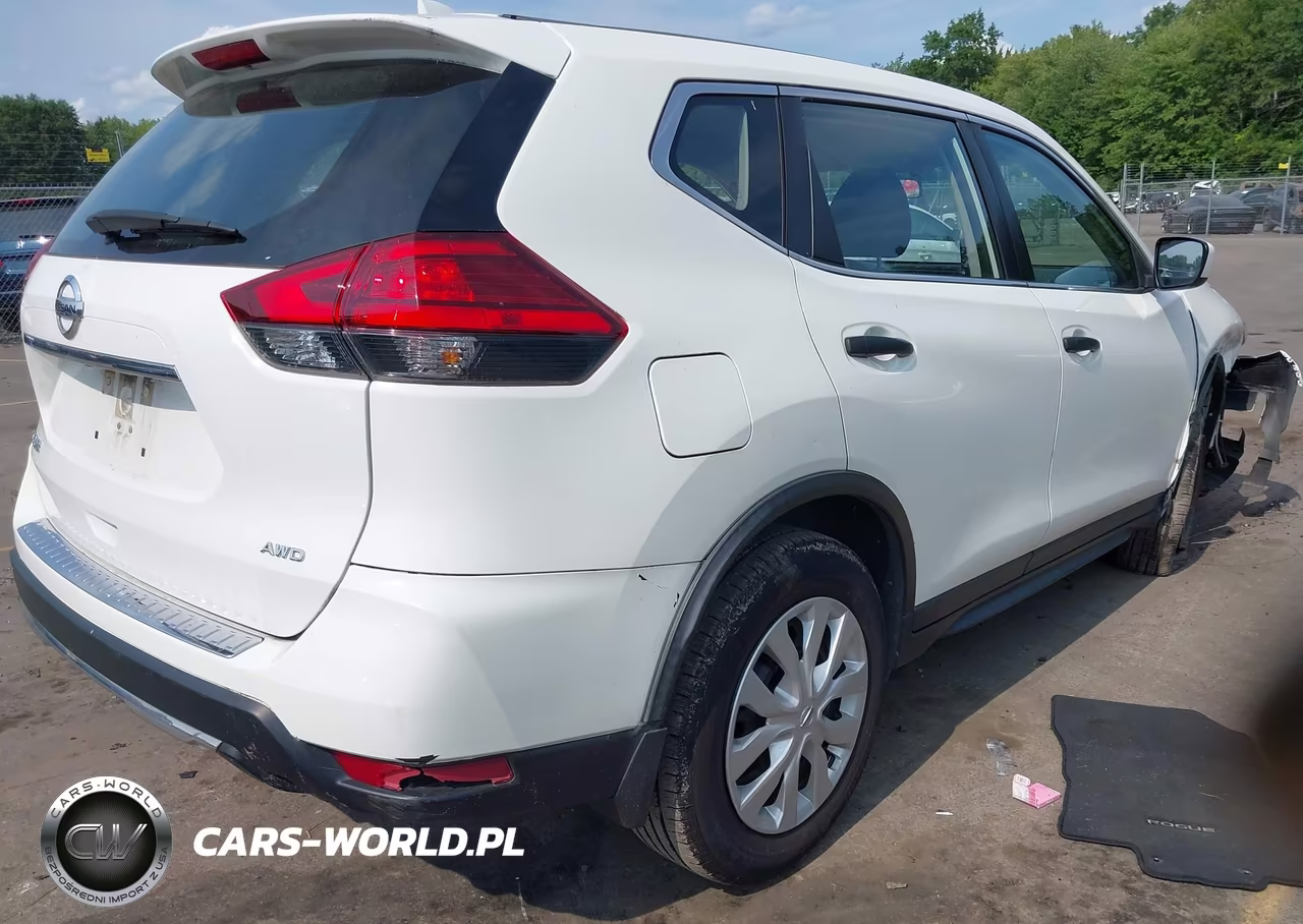 2017 Nissan Rogue S VIN:JN8AT2MV4HW000559 - 4
