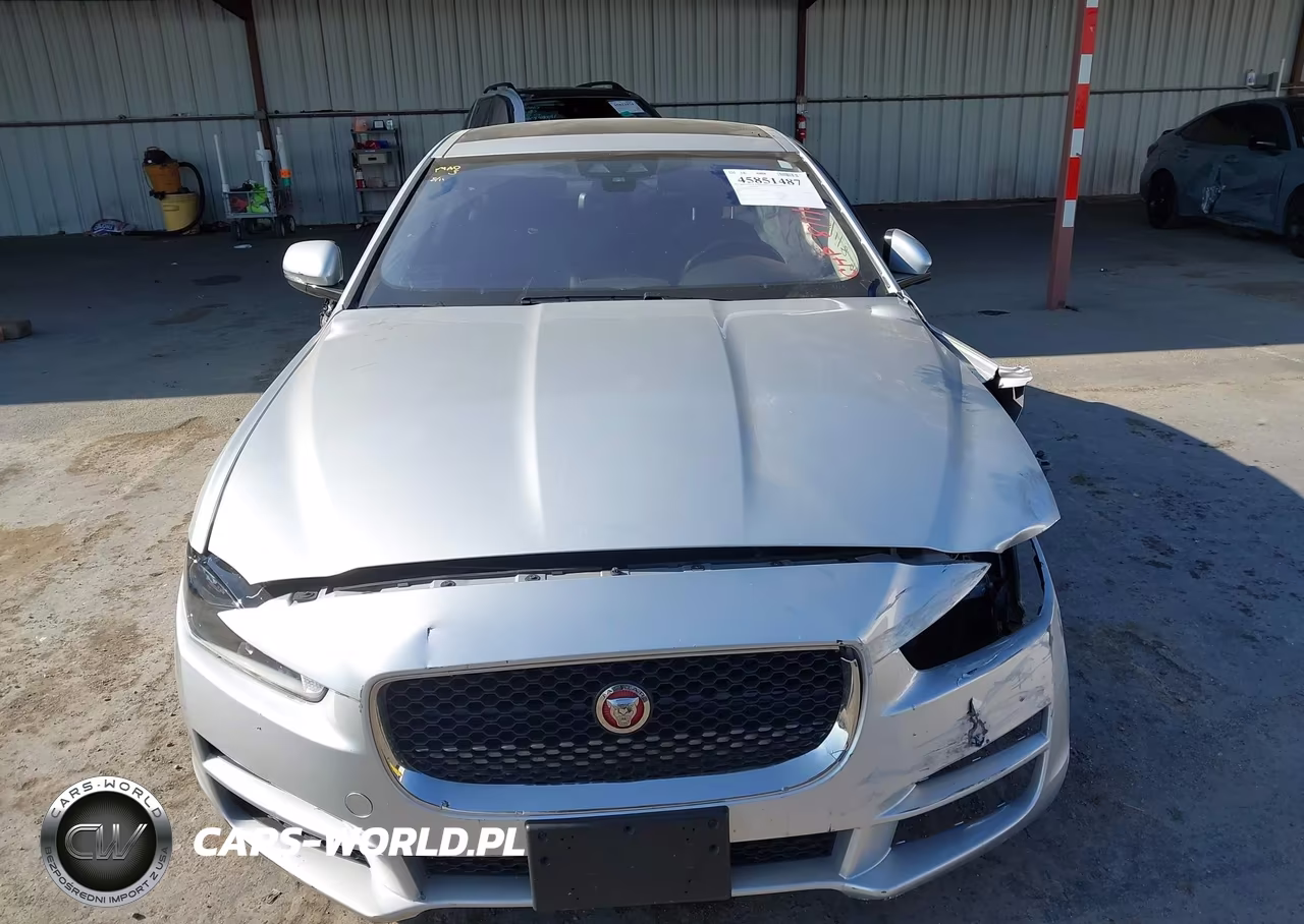 2018 Jaguar Xe 25T Premium VIN:SAJAD4FX8JCP25318 - 12