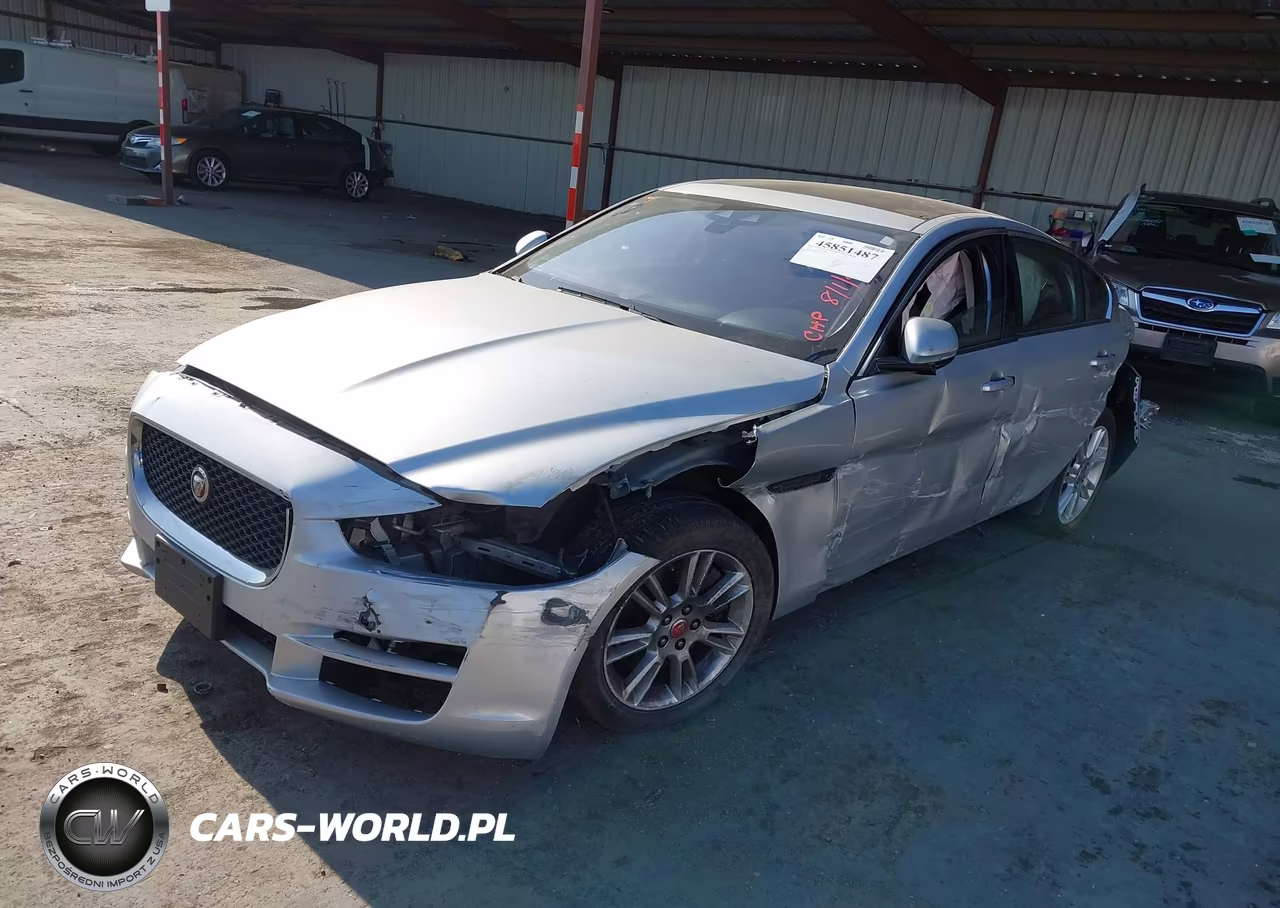 2018 Jaguar Xe 25T Premium VIN:SAJAD4FX8JCP25318 - 2