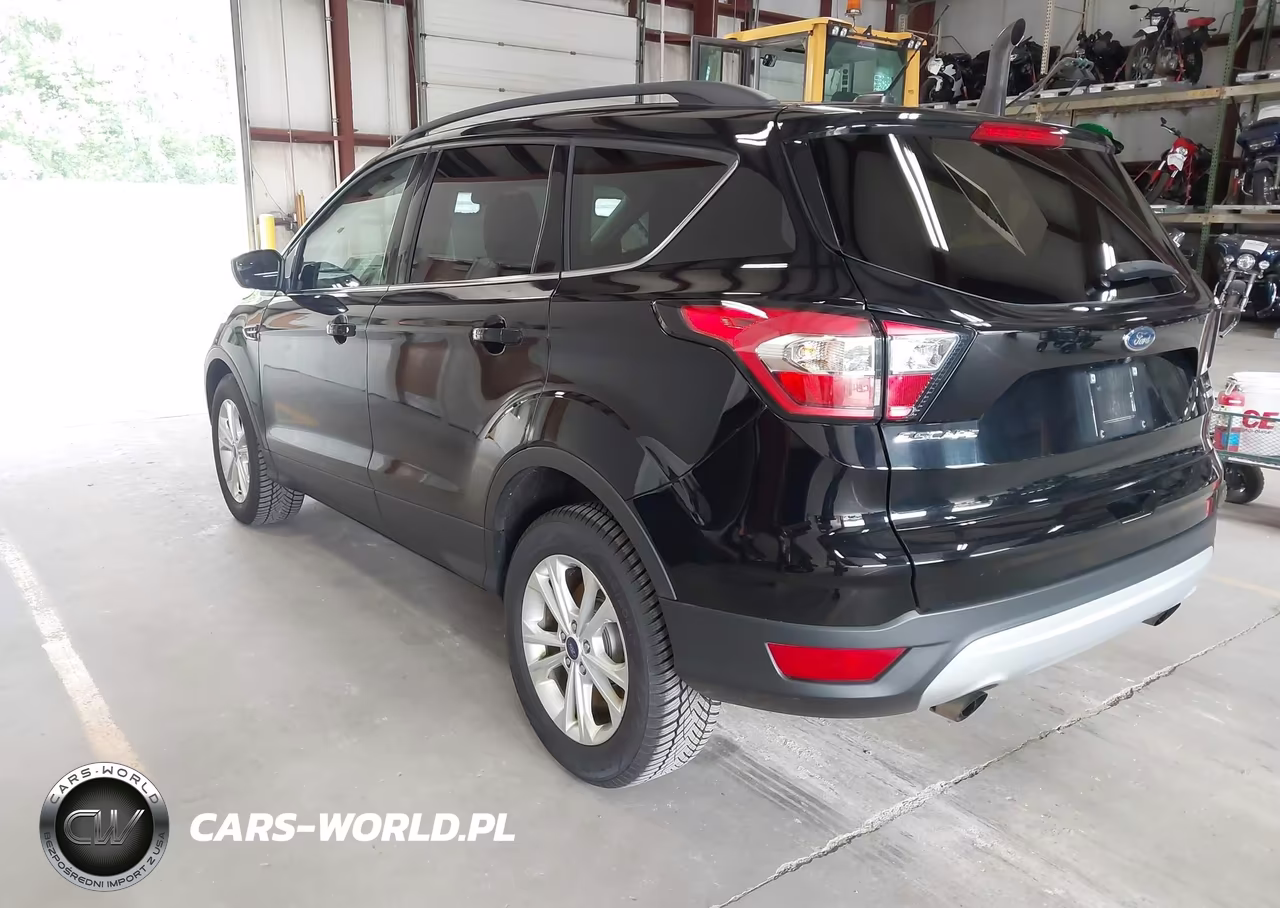 2018 Ford Escape Se VIN:1FMCU9GDXJUD31141 - 3