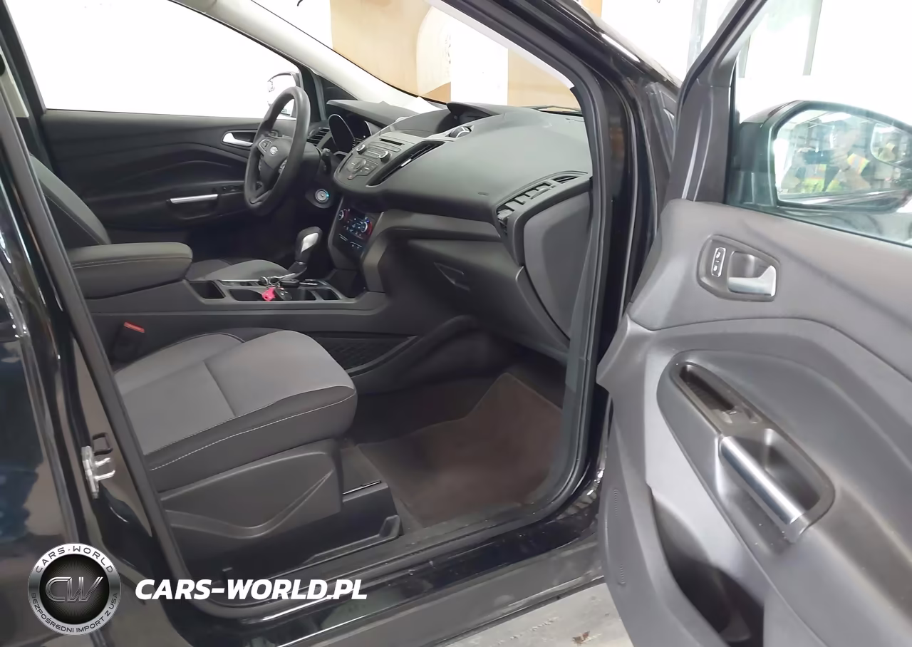 2018 Ford Escape Se VIN:1FMCU9GDXJUD31141 - 5