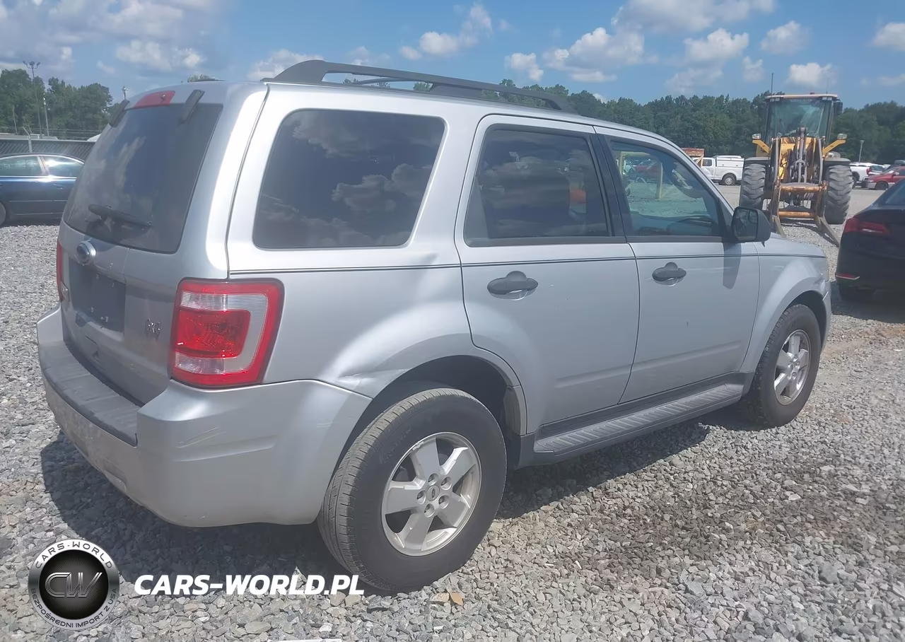 2011 Ford Escape Xlt VIN:1FMCU9D78BKB43214 - 4