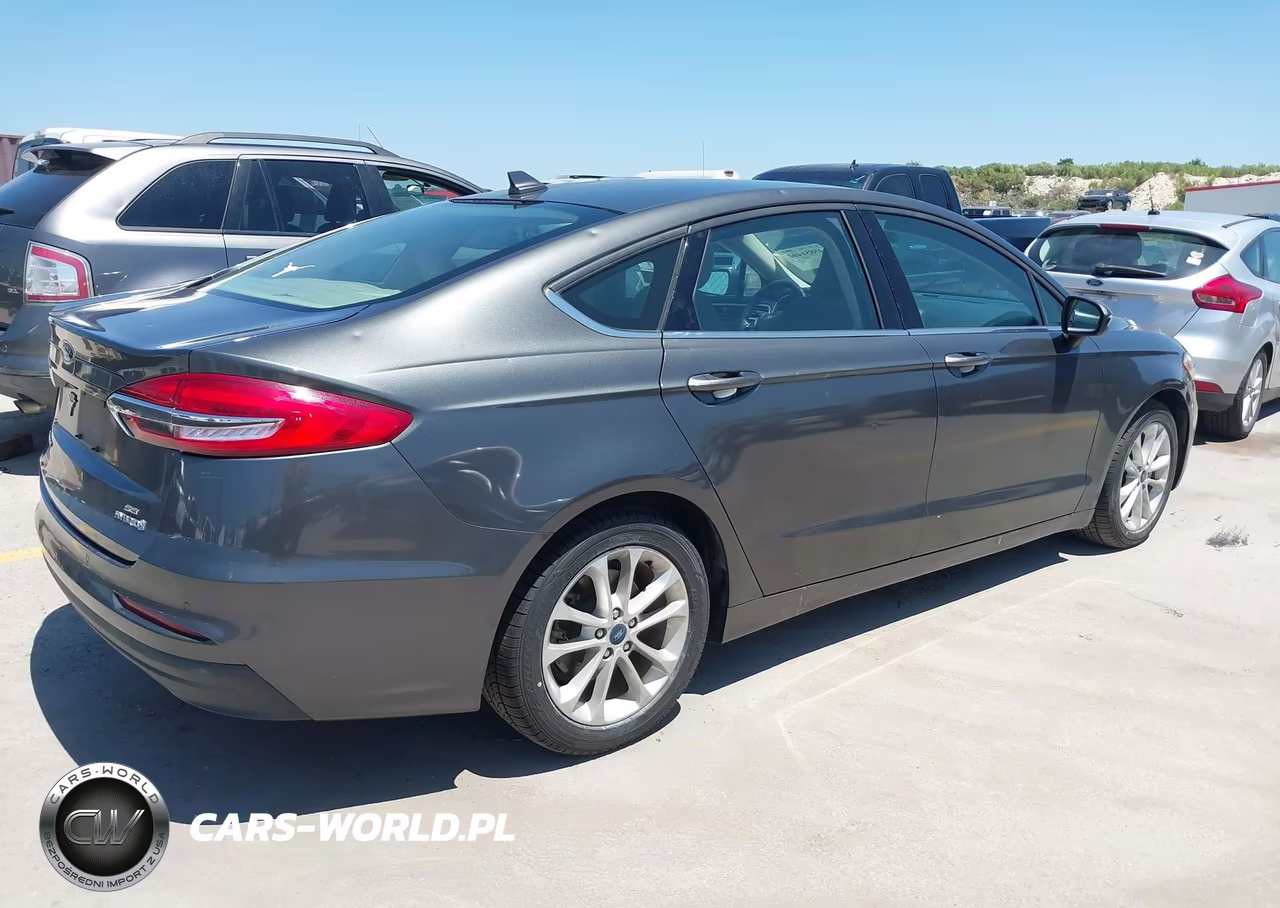 2019 Ford Fusion Hybrid Se VIN:3FA6P0LU9KR207225 - 4