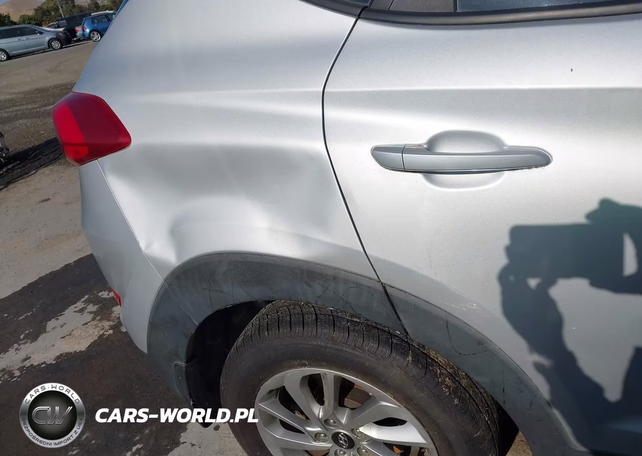 2016 Hyundai Tucson Se VIN:KM8J33A45GU174143 - 17