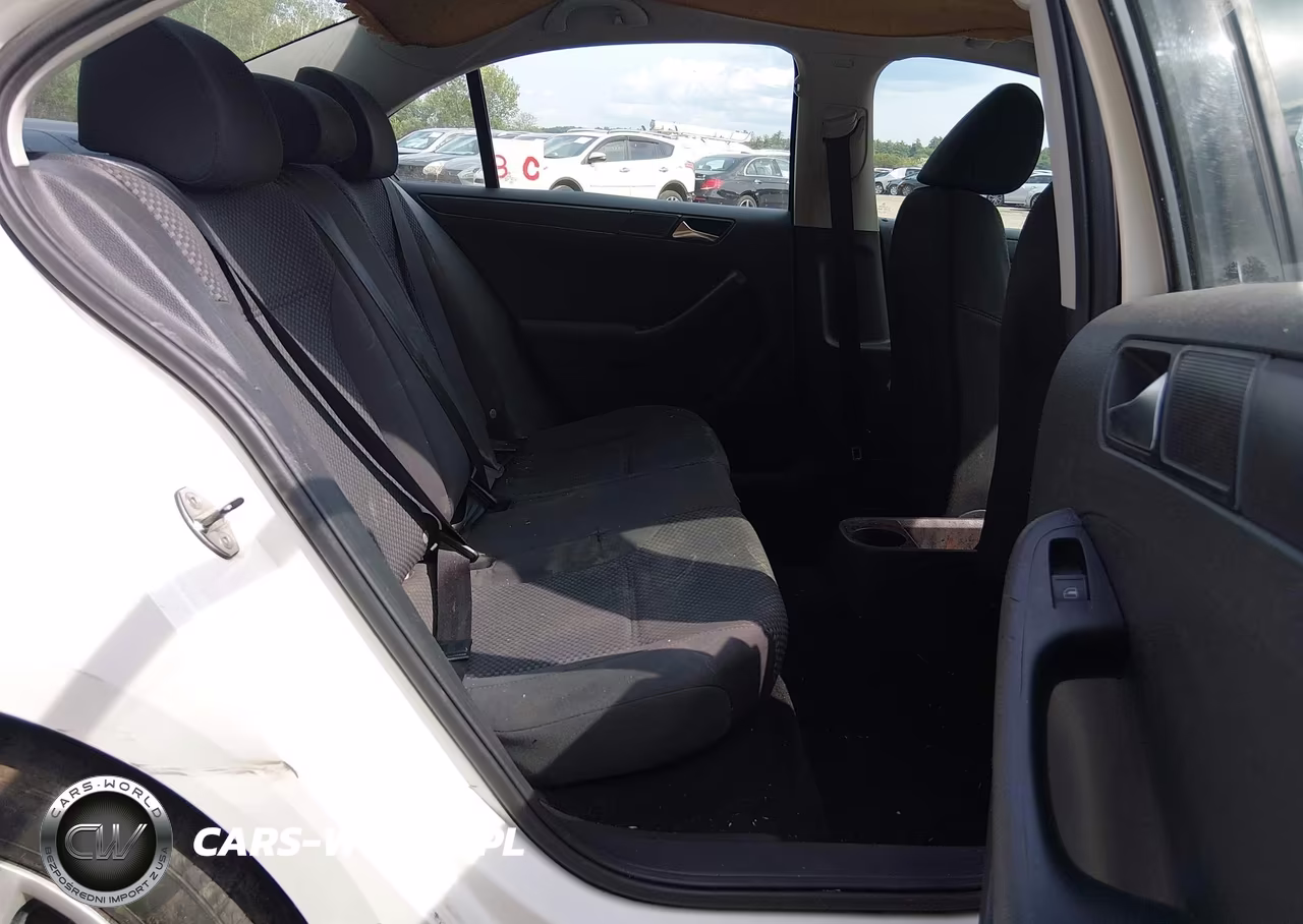 2011 Volkswagen Jetta 2.0L S VIN:3VW2K7AJXBM380593 - 8