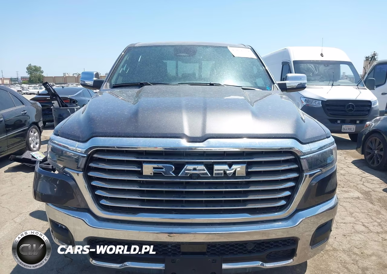 2025 Ram 1500 Laramie 4X4 5'7 Box VIN:1C6SRFJP1SN734558 - 13