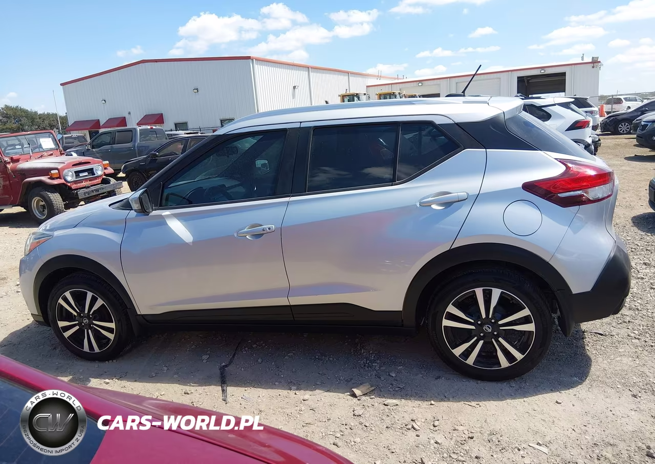 2019 Nissan Kicks Sv VIN:3N1CP5CUXKL509851 - 14