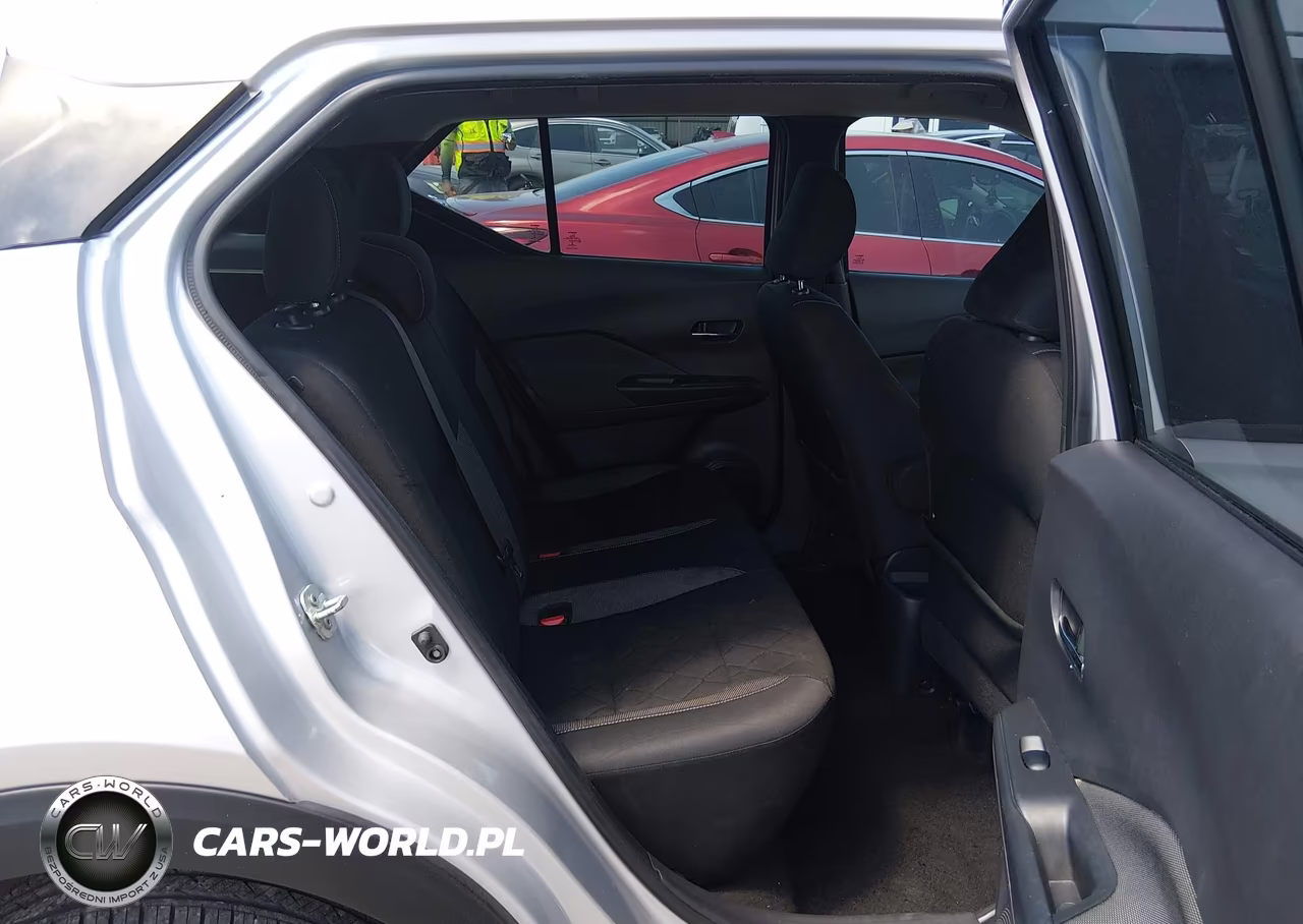 2019 Nissan Kicks Sv VIN:3N1CP5CUXKL509851 - 8