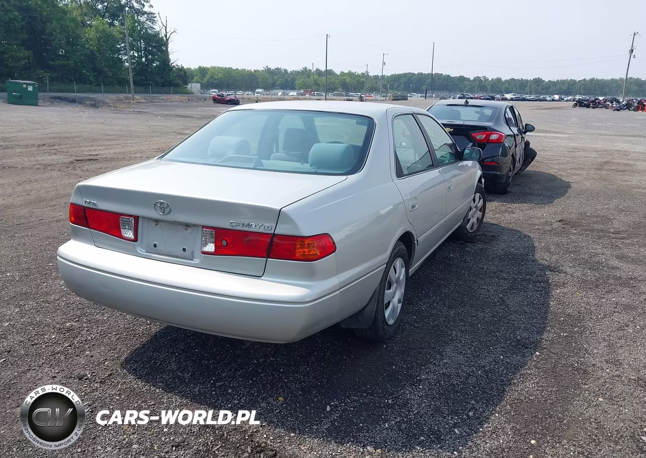 2001 Toyota Camry Le VIN:4T1BG22K31U076512 - 4