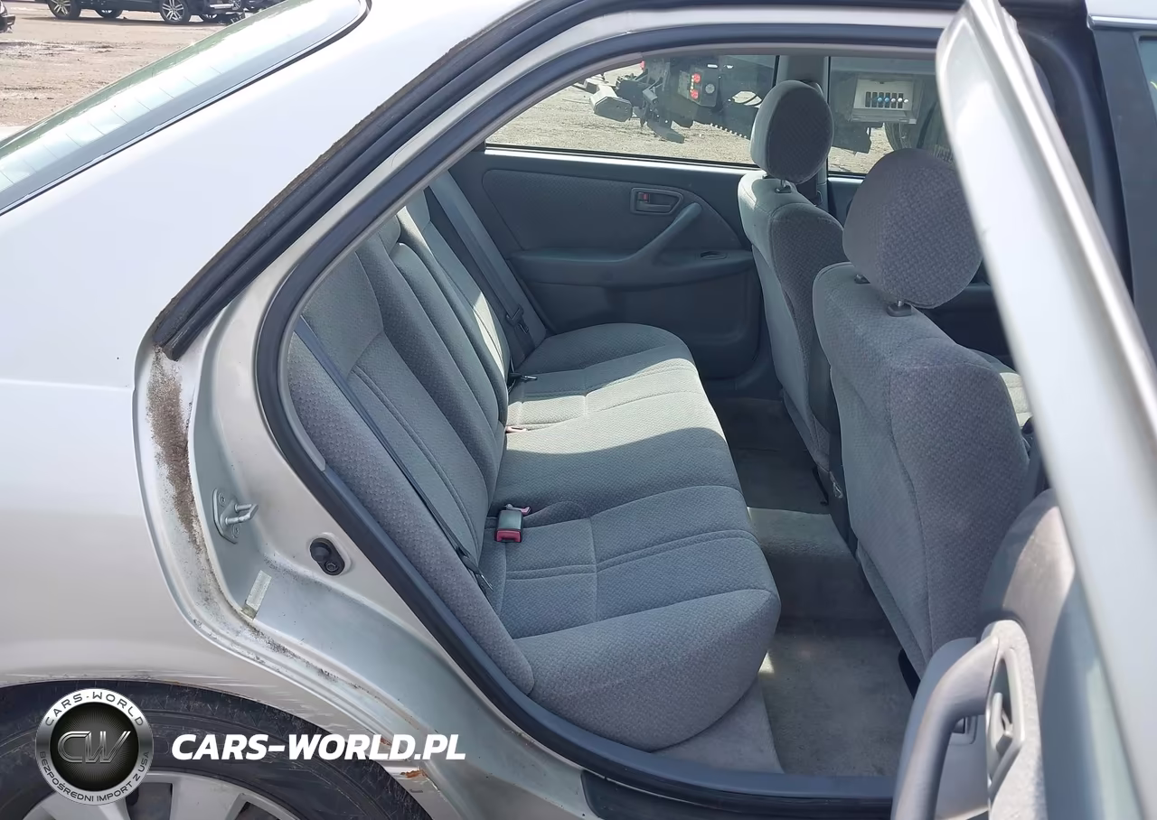 2001 Toyota Camry Le VIN:4T1BG22K31U076512 - 8
