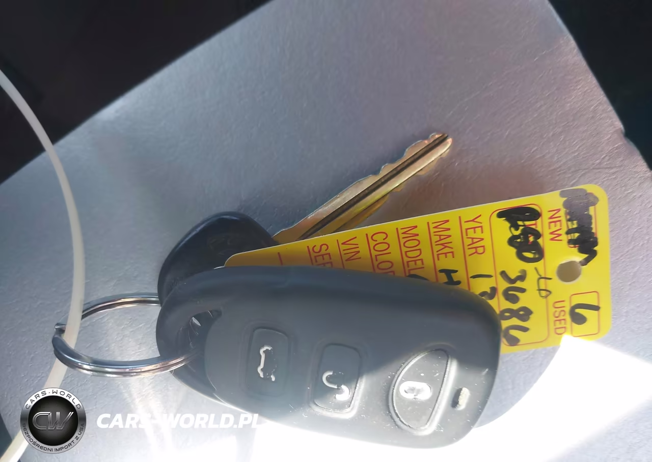 2013 Hyundai Genesis Coupe 3.8L VIN:KMHHU6KJ4DU085645 - 11