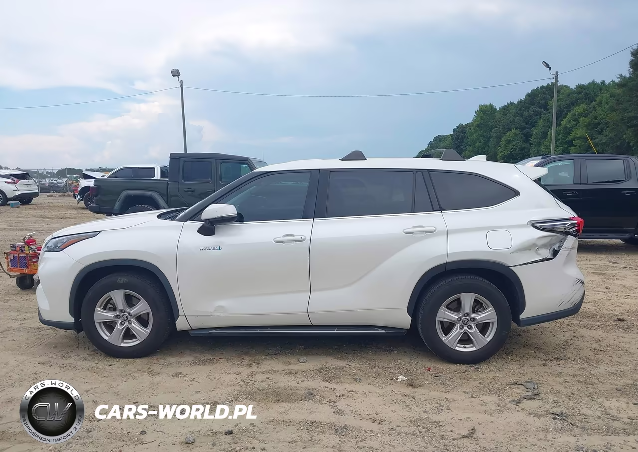 2020 Toyota Highlander Hybrid Le VIN:5TDZARAH0LS502697 - 14