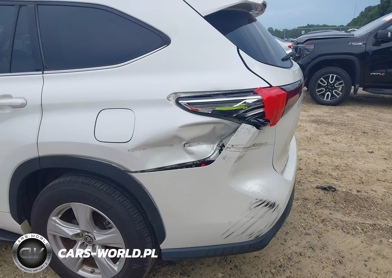 2020 Toyota Highlander Hybrid Le VIN:5TDZARAH0LS502697 - 6
