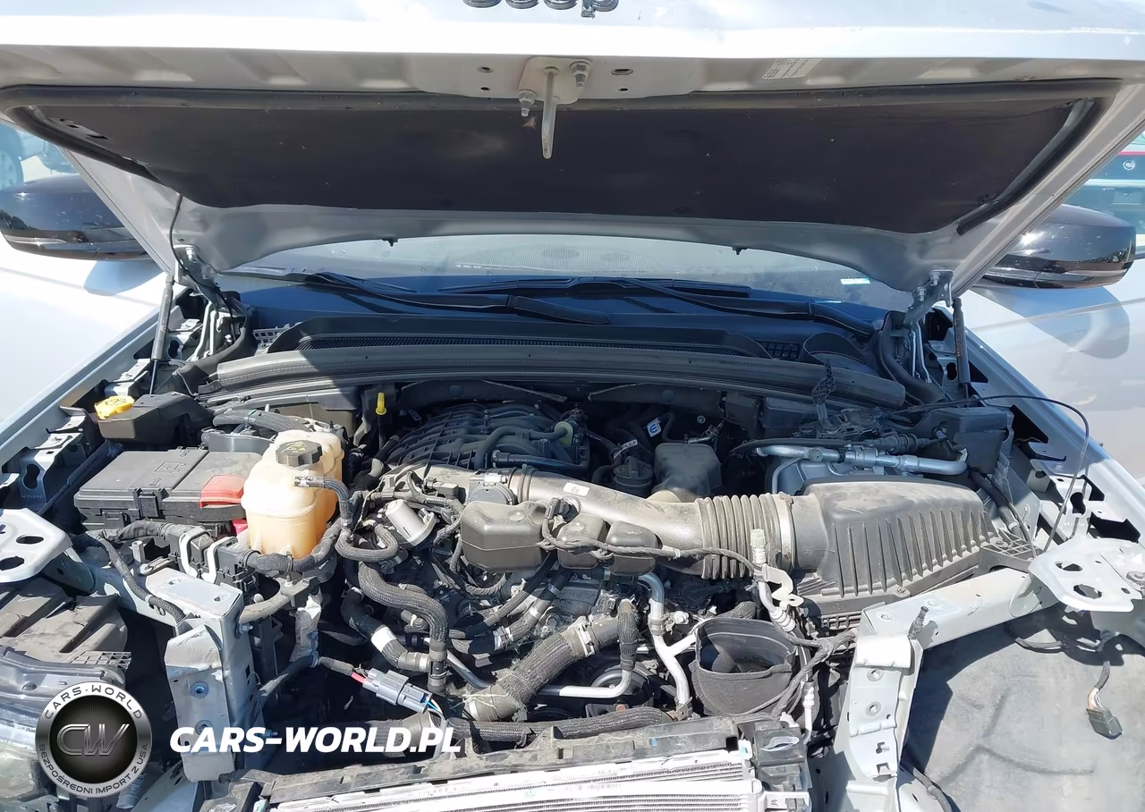 2023 Jeep Grand Cherokee Limited 4X2 VIN:1C4RJGBG3P8733792 - 10