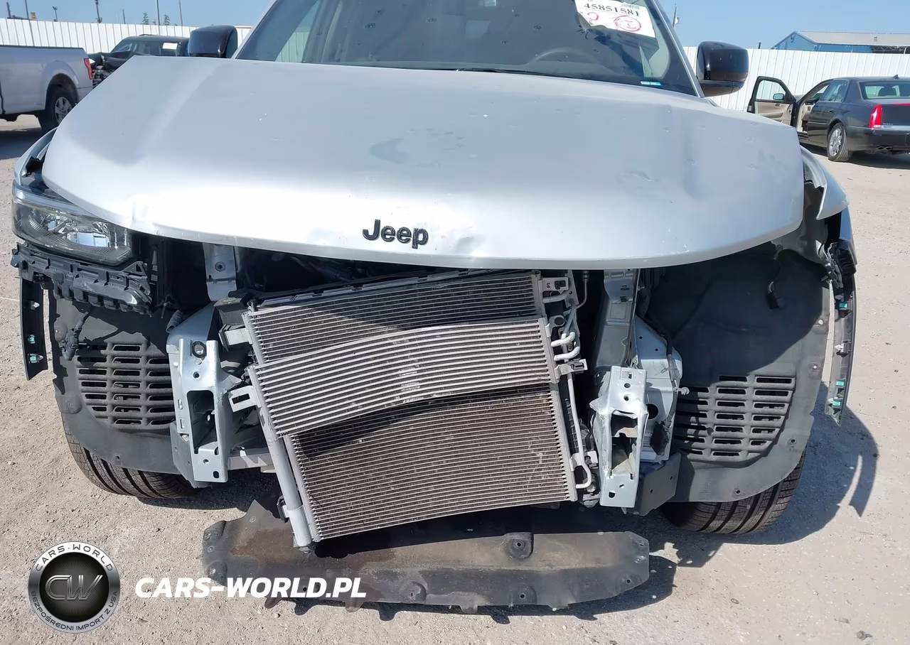 2023 Jeep Grand Cherokee Limited 4X2 VIN:1C4RJGBG3P8733792 - 6