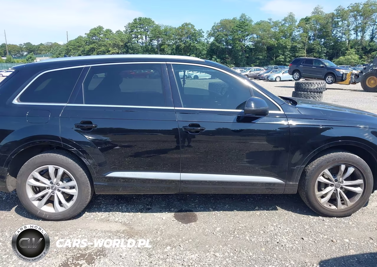 2018 Audi Q7 2.0T Premium VIN:WA1AHAF72JD052788 - 13