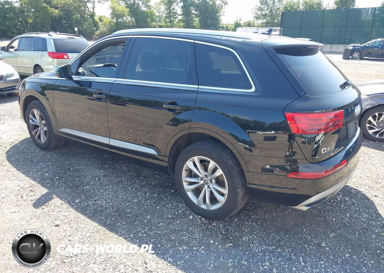 2018 Audi Q7 2.0T Premium VIN:WA1AHAF72JD052788 - 3