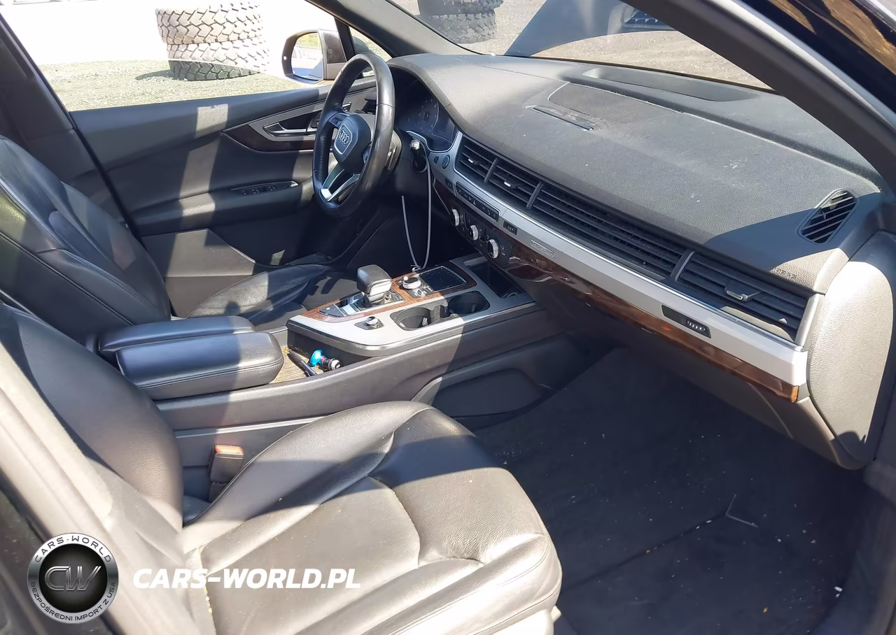 2018 Audi Q7 2.0T Premium VIN:WA1AHAF72JD052788 - 5