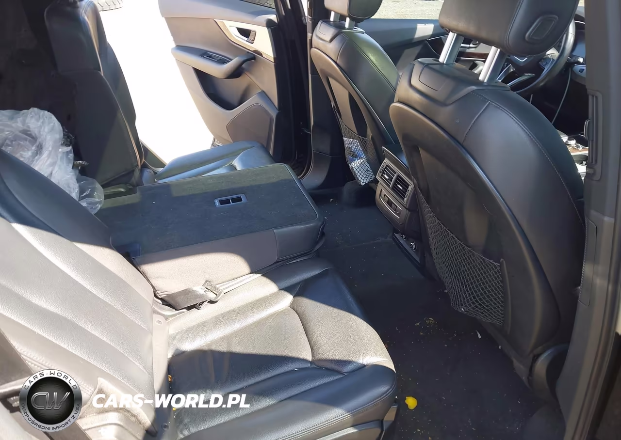 2018 Audi Q7 2.0T Premium VIN:WA1AHAF72JD052788 - 8