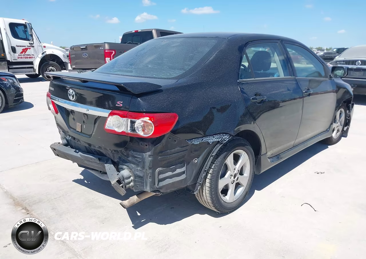 2011 Toyota Corolla S VIN:2T1BU4EE7BC631877 - 4