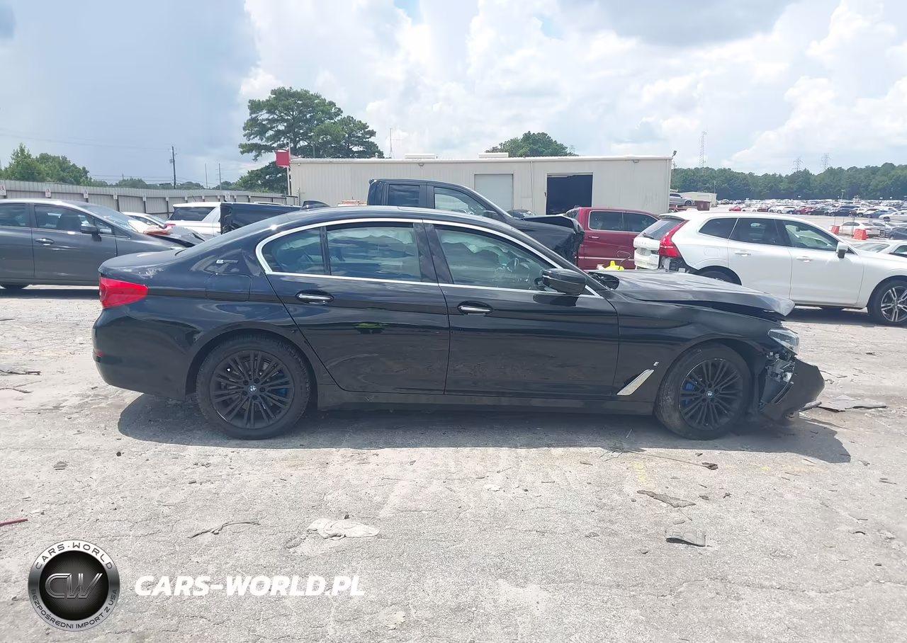 2018 BMW 530E xDrive Iperformance VIN:WBAJB1C5XJB084584 - 12