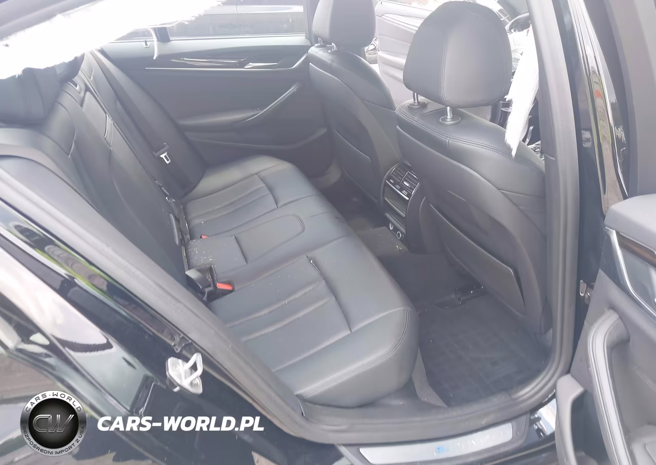 2018 BMW 530E xDrive Iperformance VIN:WBAJB1C5XJB084584 - 8