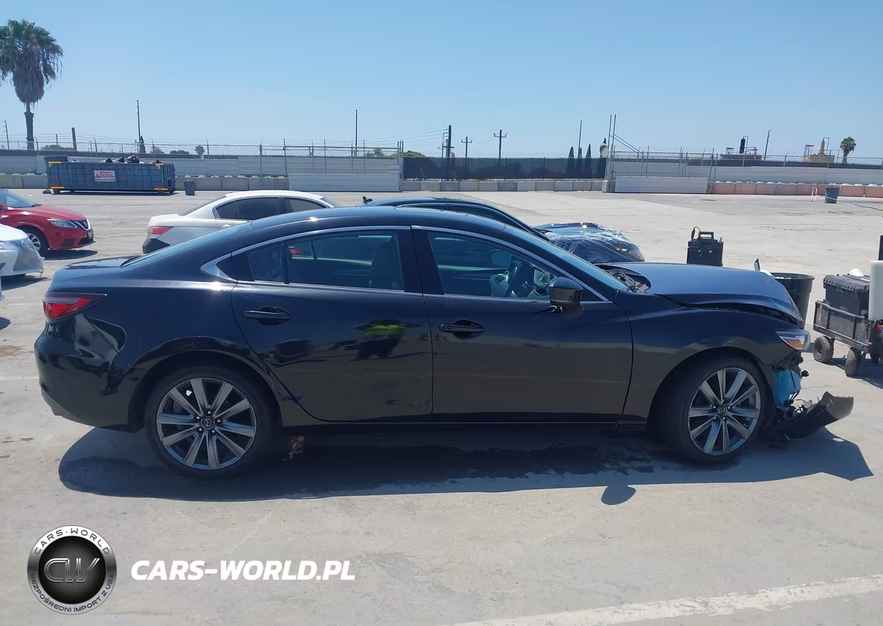 2018 Mazda Mazda6 Touring VIN:JM1GL1VM2J1312369 - 13