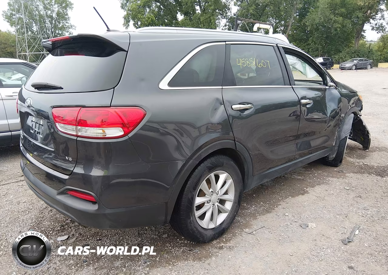 2017 Kia Sorento 3.3L Lx VIN:5XYPG4A52HG288346 - 4