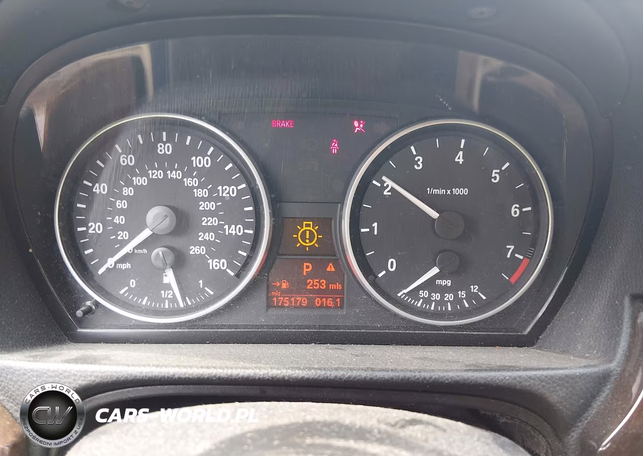 2007 BMW 328Xi VIN:WBAVC93517KX60698 - 7