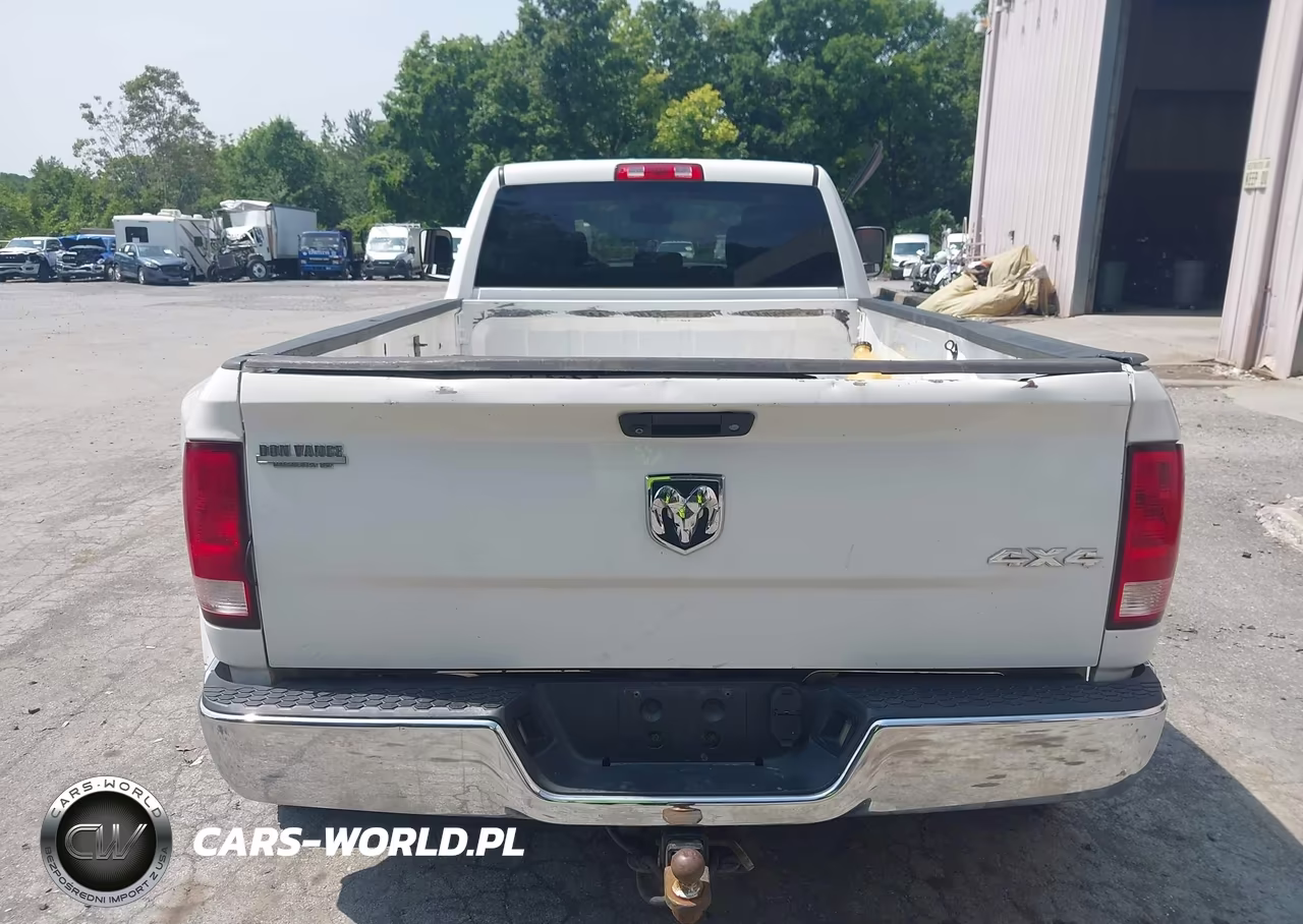 2018 Ram 3500 Tradesman 4X4 8' Box VIN:3C63RRGLXJG281025 - 15