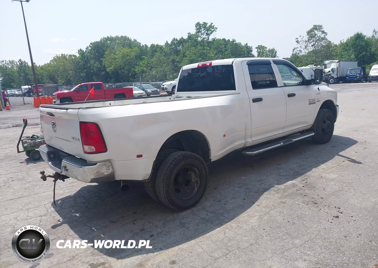 2018 Ram 3500 Tradesman 4X4 8' Box VIN:3C63RRGLXJG281025 - 4