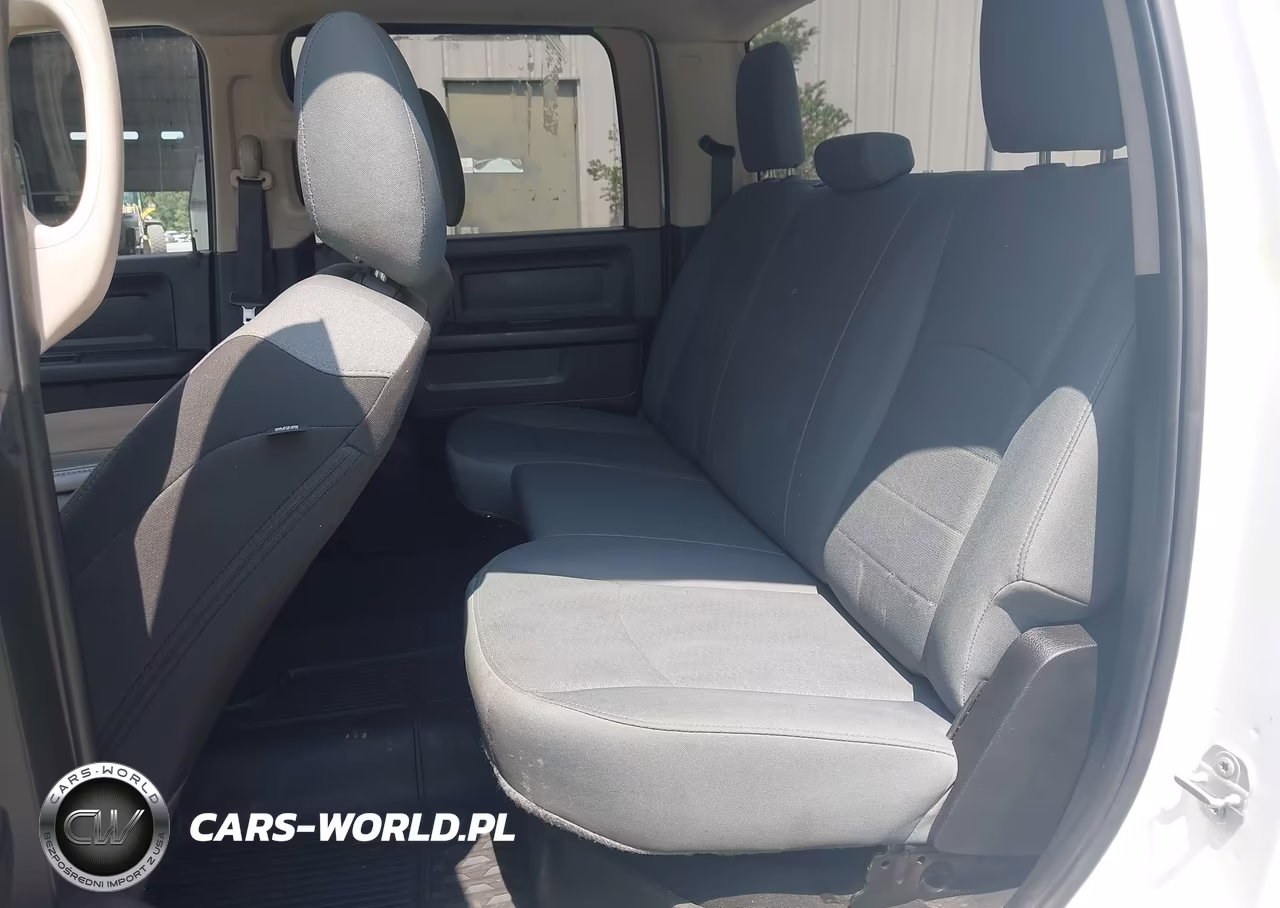 2018 Ram 3500 Tradesman 4X4 8' Box VIN:3C63RRGLXJG281025 - 7