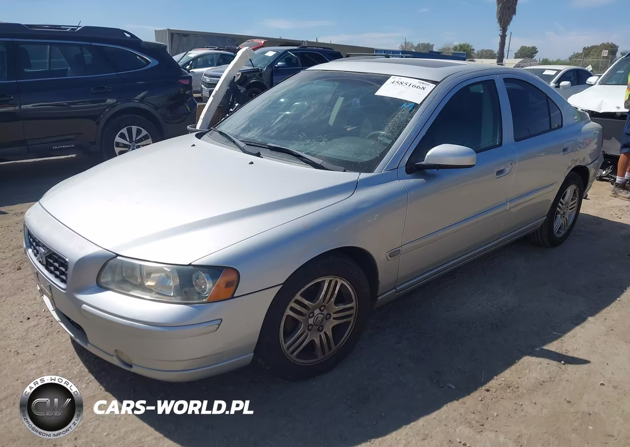 2005 Volvo S60 2.5T A-2.5T A Sr W-Premium Package VIN:YV1RS592552473823 - 2
