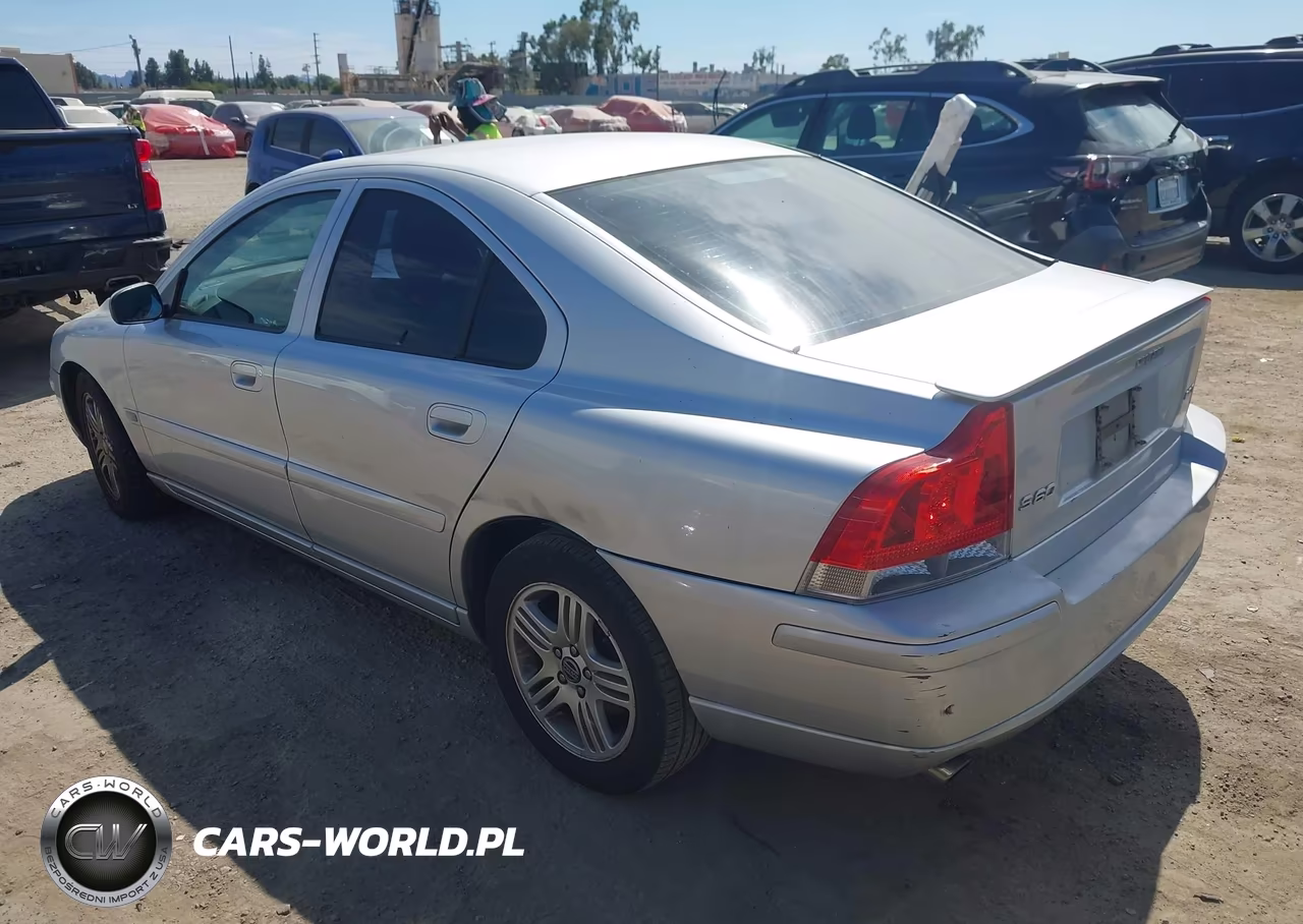 2005 Volvo S60 2.5T A-2.5T A Sr W-Premium Package VIN:YV1RS592552473823 - 3