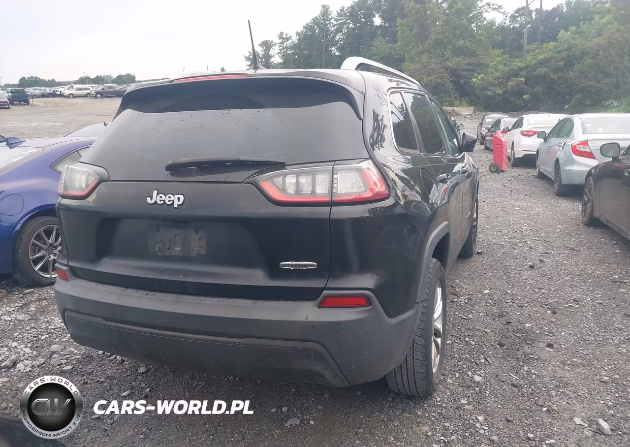 2019 Jeep Cherokee Latitude Fwd VIN:1C4PJLCB0KD285188 - 4