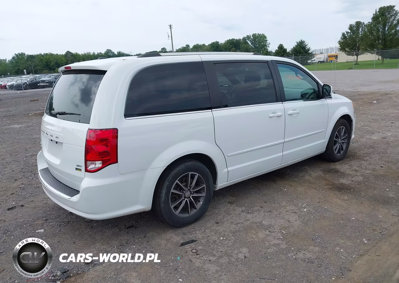 2017 Dodge Grand Caravan Sxt VIN:2C4RDGCG8HR826061 - 4