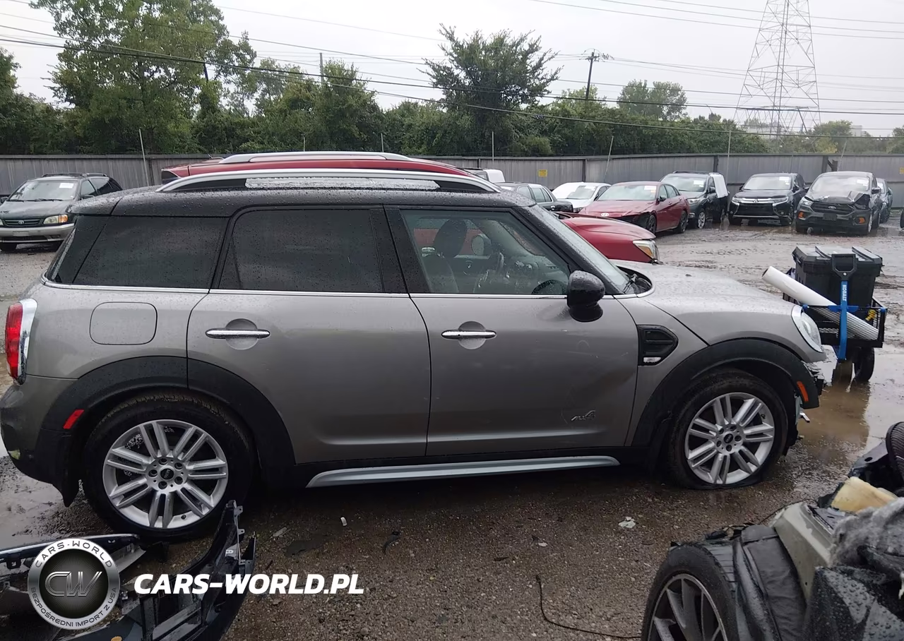 2018 Mini Countryman Cooper VIN:WMZYV5C35J3E04440 - 14
