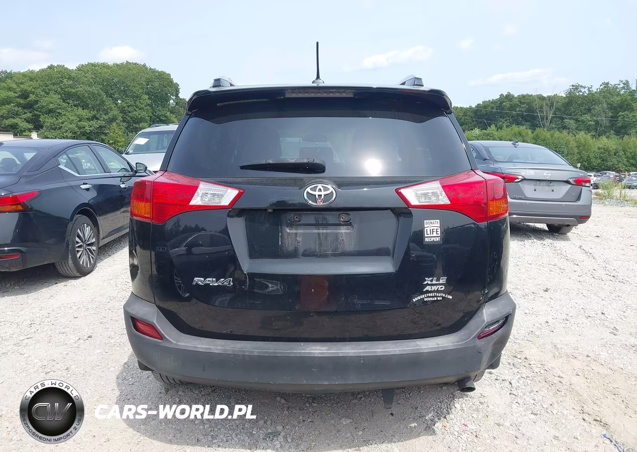 2015 Toyota Rav4 Xle VIN:2T3RFREV4FW354266 - 16