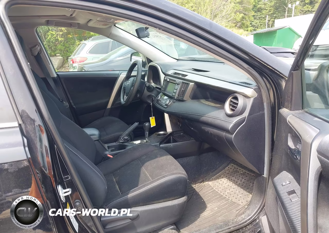 2015 Toyota Rav4 Xle VIN:2T3RFREV4FW354266 - 5